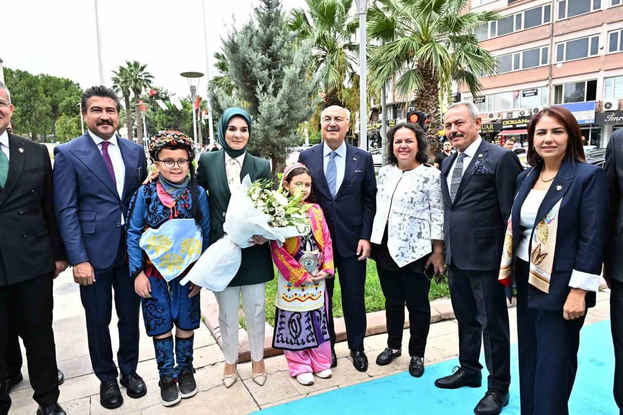 AİLE VE SOSYAL HİZMETLER BAKANI MAHİNUR ÖZDEMİR GÖKTAŞ, DENİZLİ PROGRAMI KAPSAMINDA DENİZLİ...