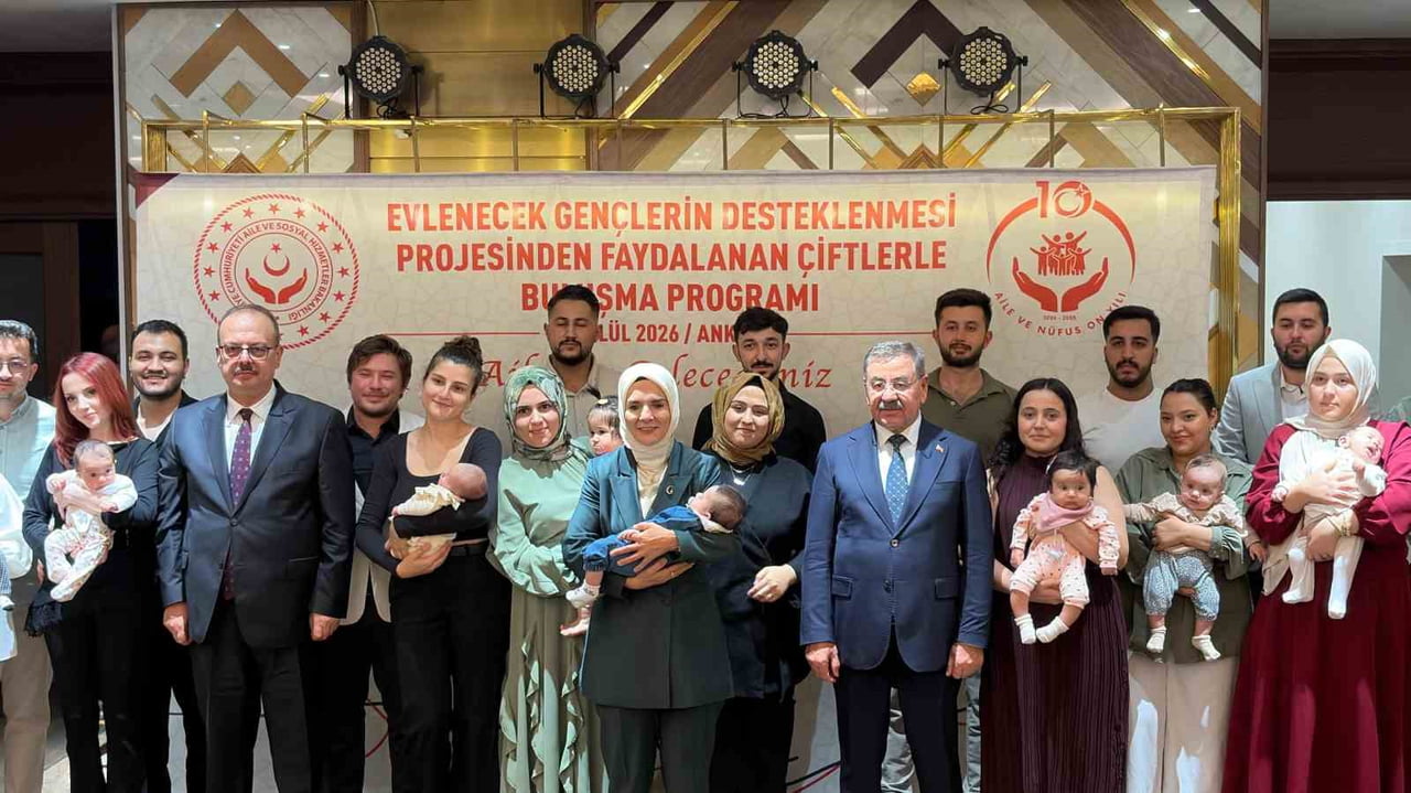 AİLE VE SOSYAL HİZMETLER BAKANI MAHİNUR ÖZDEMİR GÖKTAŞ, "TÜRKİYE GENELİNDE AİLE ODAKLI PEK ÇOK...