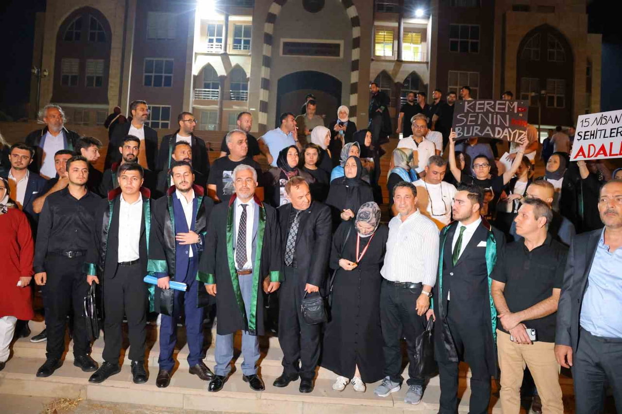 AİLELER KARARA TEPKİ GÖSTERDİ