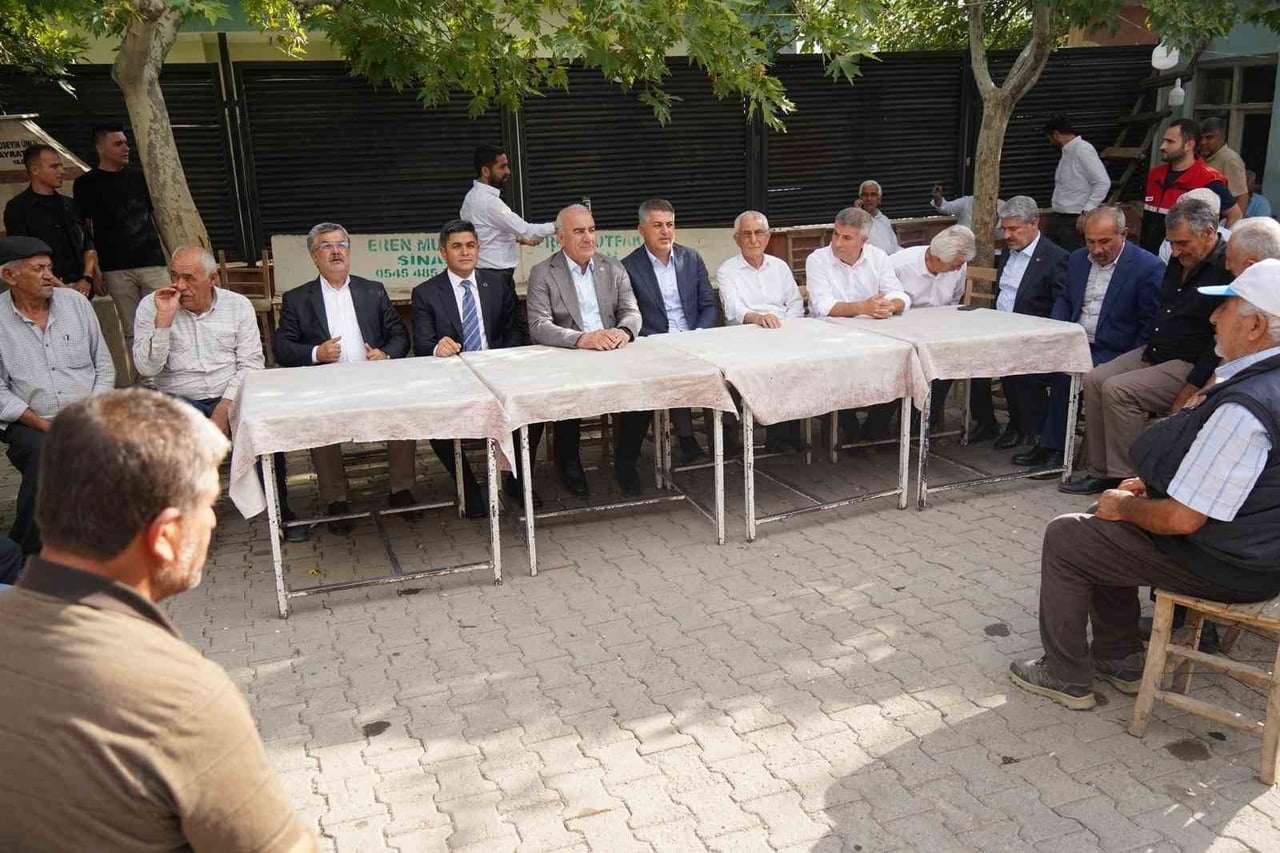 AK PARTİ ADIYAMAN MİLLETVEKİLİ İSHAK ŞAN, TUT İLÇESİNDE GERÇEKLEŞTİRDİĞİ ZİYARETLERDE...