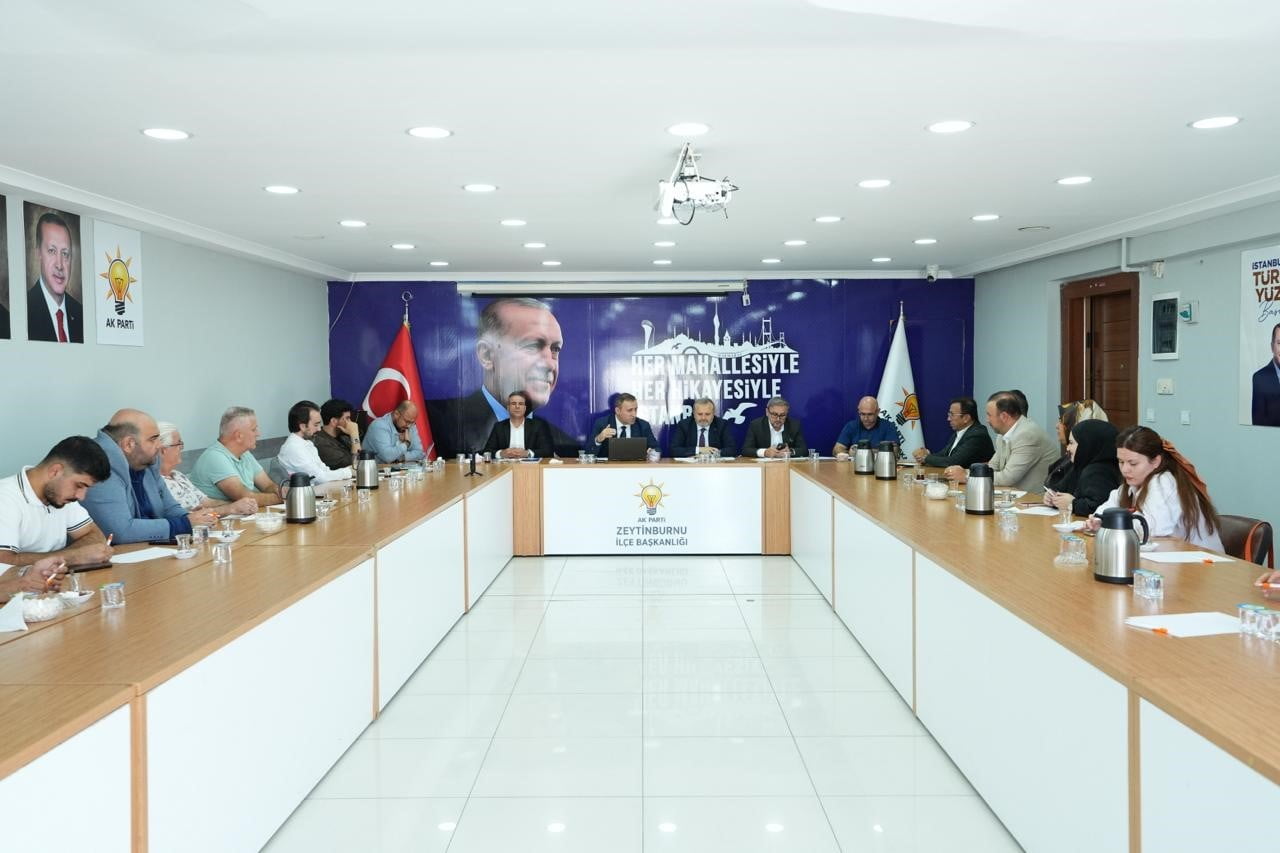 AK PARTİ İSTANBUL TANITIM VE MEDYA BAŞKANLIĞI, İSTANBUL’UN 39 İLÇESİNDE MAHALLE BAZLI İLETİŞİM...