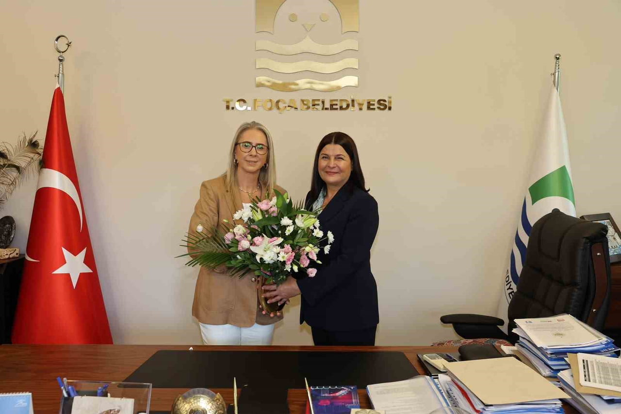 AK PARTİ İZMİR MİLLETVEKİLİ VE YEREL YÖNETİMLER BAŞKAN YARDIMCISI CEYDA BÖLÜNMEZ ÇANKIRI, CHP’DEN...