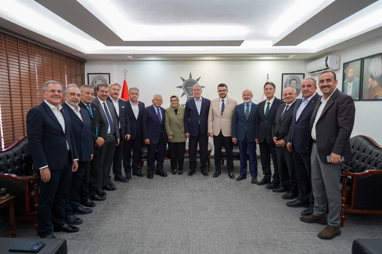 AK PARTİ KAYSERİ İL BAŞKANI HÜSEYİN OKANDAN’IN EV SAHİPLİĞİNDE; TBMM MİLLİ SAVUNMA KOMİSYONU...