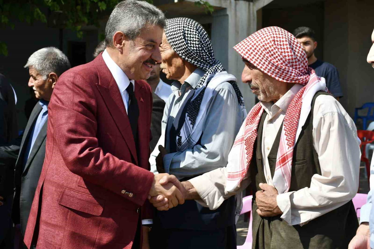 AK PARTİ ŞIRNAK MİLLETVEKİLİ ARSLAN TATAR, SİLOPİ İLÇESİNDE KÖYLERİ ZİYARET EDEREK VATANDAŞLARLA...