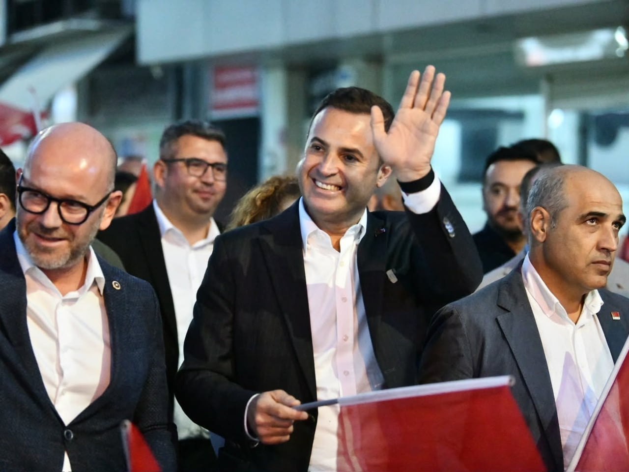 AKIN, MANYAS’TA FENER ALAYINA KATILDI
