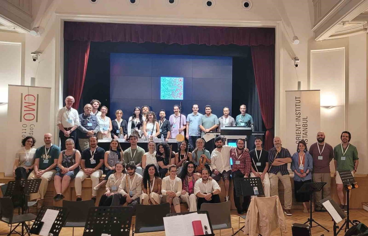 ANADOLU ÜNİVERSİTESİ DEVLET KONSERVATUVARI TÜRK MÜZİĞİ BÖLÜMÜ KURUCU ÖĞRETİM ÜYESİ PROF. ESRA...