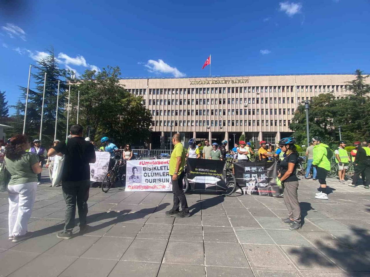 ANKARA’DA OTOMOBİL ÇARPMASI SONRASI VEFAT EDEN BİSİKLET SPORCUSU İLYAS ULUTAŞ’IN ÖLÜMÜNE NEDEN...