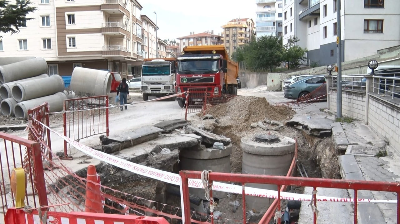 ANKARA’NIN KEÇİÖREN İLÇESİNDE YAKLAŞIK 1,5 YILDIR DEVAM EDEN ALTYAPI ÇALIŞMALARIYLA İLGİLİ MAHALLE...