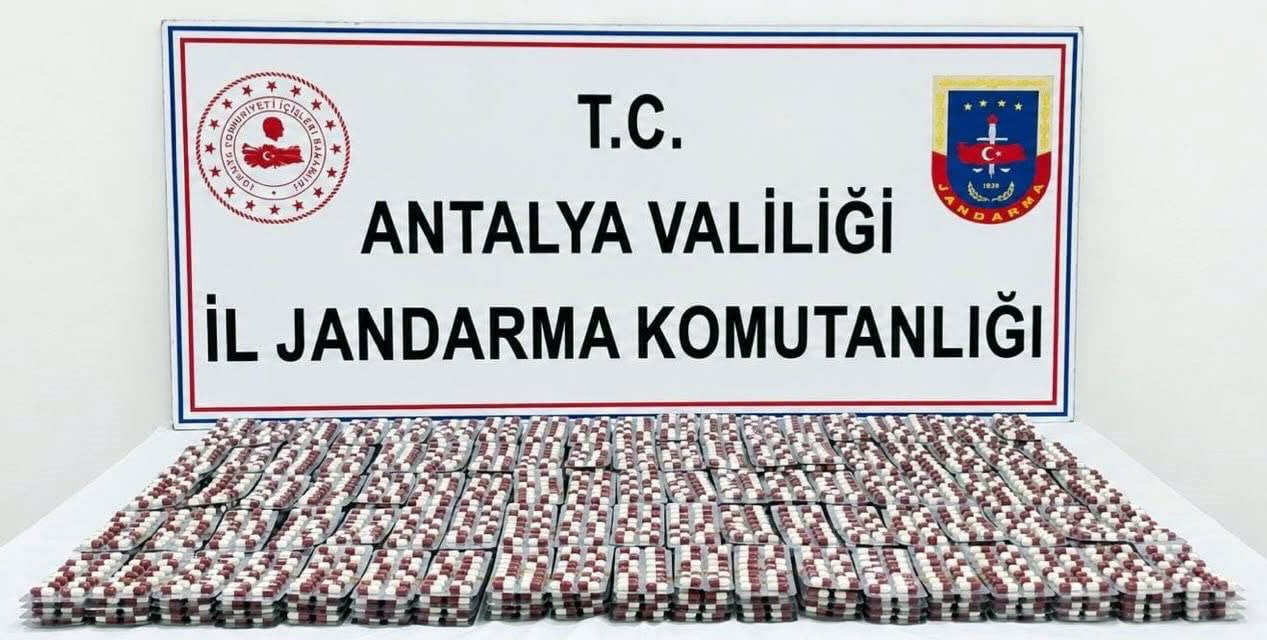 ANTALYA'NIN MANAVGAT İLÇESİNDE DÜZENLENEN UYUŞTURUCU OPERASYONUNDA 6 BİN 540 SENTETİK HAP ELE...