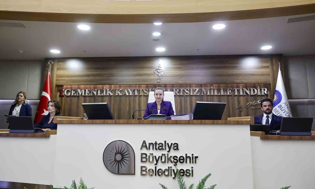 ANTALYA BÜYÜKŞEHİR BELEDİYE MECLİSİ EYLÜL AYI BİRİNCİ BİRLEŞİMİ GERÇEKLEŞTİ.