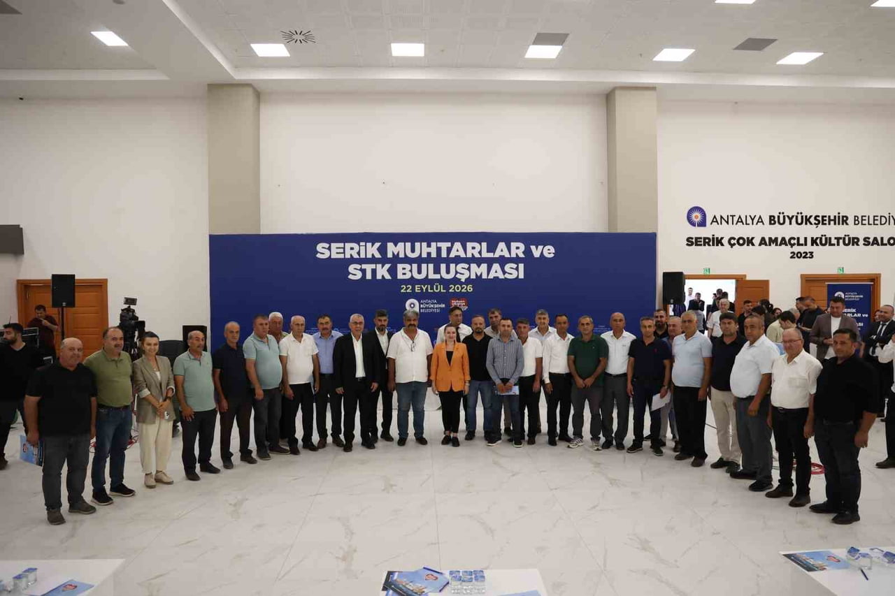 ANTALYA BÜYÜKŞEHİR BELEDİYESİ BAŞKAN VEKİLİ BÜŞRA ÖZDEMİR, BERABERİNDE BÜROKRAT VE DAİRE...