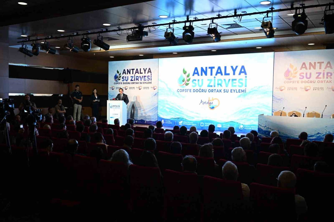ANTALYA’NIN SU GELECEĞİ, İKLİM DEĞİŞİKLİĞİYLE MÜCADELE VE SÜRDÜRÜLEBİLİRLİK VİZYONUYLA DÜZENLENEN...