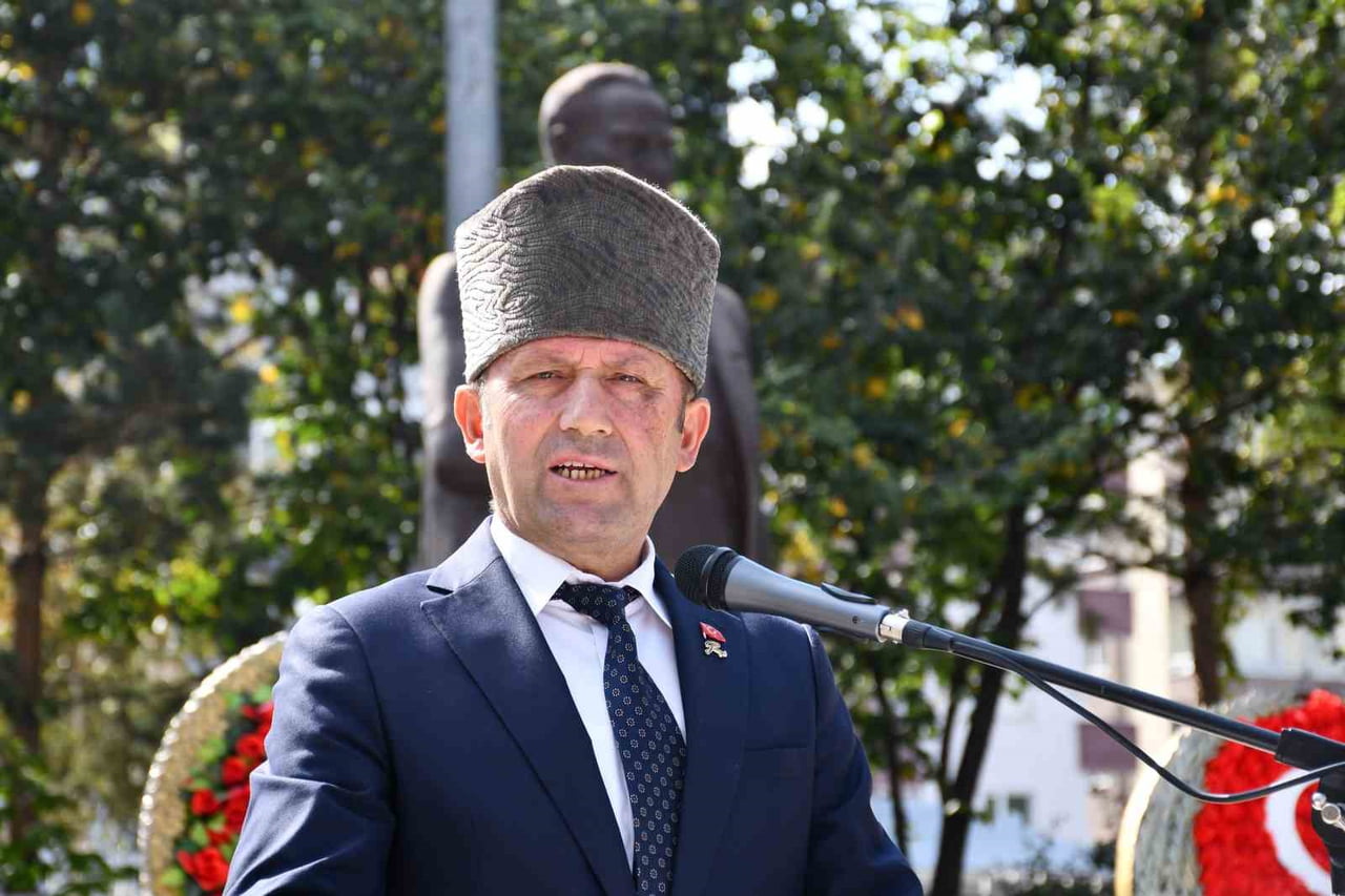 ARDAHAN'DA 19 EYLÜL GAZİLER GÜNÜ TÖRENLE KUTLANDI. (KARİP CANKAN - OLGUN YILDIZ/ARDAHAN-İHA)