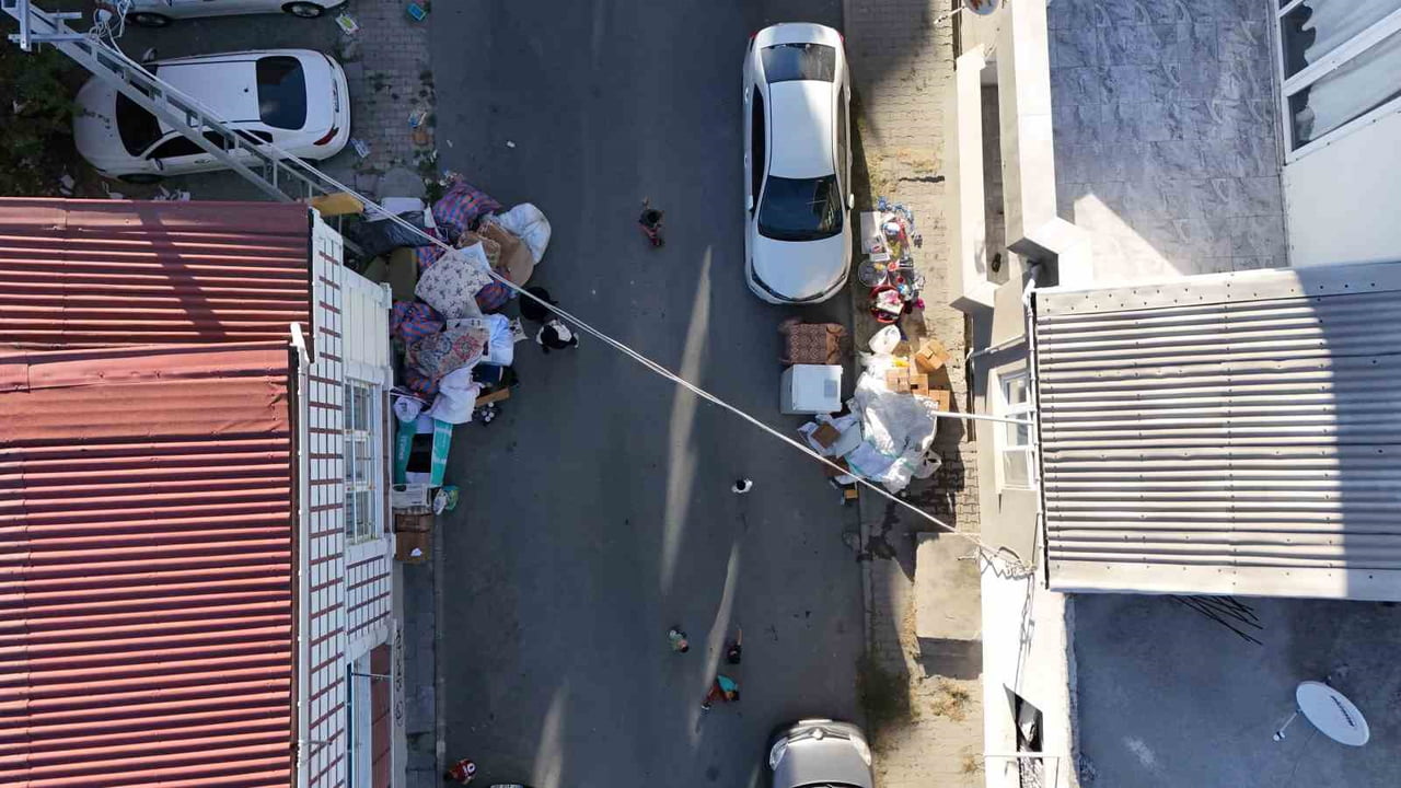 ARNAVUTKÖY’DE YAŞAYAN 47 YAŞINDAKİ EBRAR AYŞESUN GÜNEŞ, YOĞUN BAKIMDA TEDAVİ GÖREN ANNESİNE...