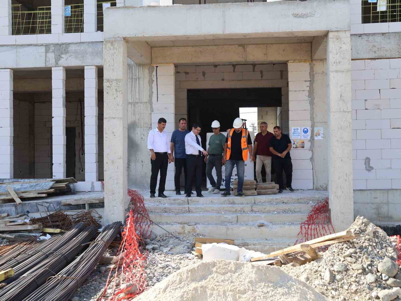 ARSUZ KAYMAKAMI FATİH EROĞLU, ÇETİLLİK VE GÖZCÜLER MAHALLELERİNDE YAPIMI DEVAM EDEN ANAOKULU...