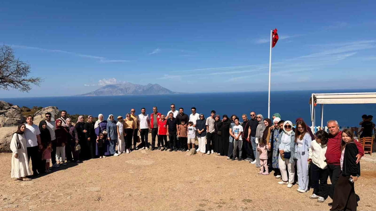 AŞAV’DAN ŞEHİT AİLELERİ VE GAZİLERE ÇANAKKALE VE GÖKÇEADA GEZİSİ