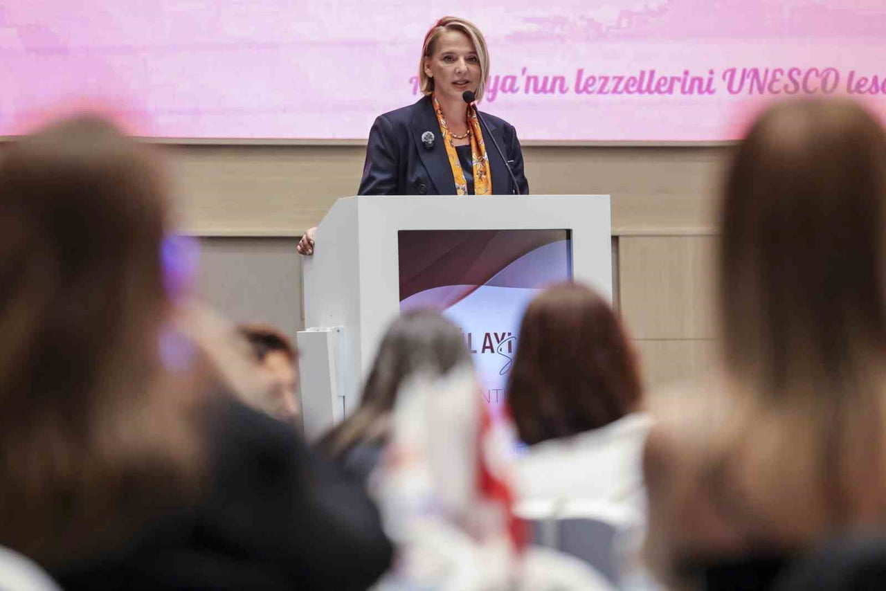 ATSO BAŞKAN ADAYI HATİCE ÖZ, KADIN GİRİŞİMCİLERİN YALNIZCA DESTEKLENEN DEĞİL, ANTALYA EKONOMİSİNİN...