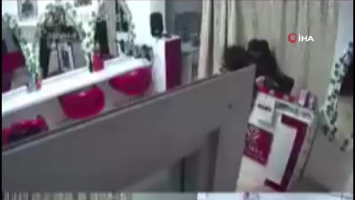 Avcılar'da 15 yaşındaki çocuğa sözlü taciz anları böyle görüntülendi: Şahıs...