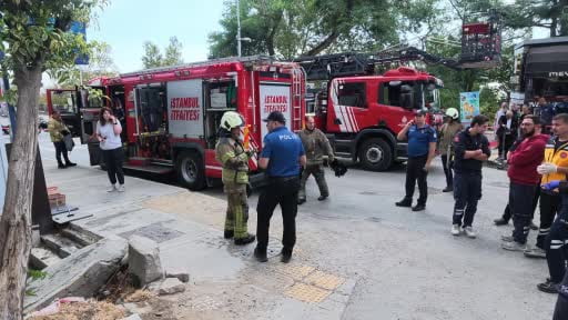Avcılar'da 5 apartmanda korkutan yangın