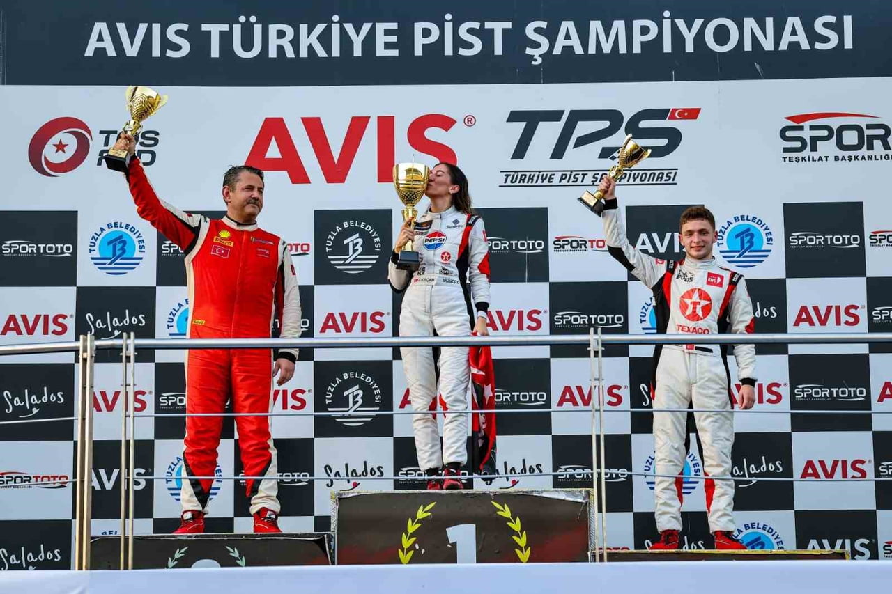 AVIS 2026 TÜRKİYE PİST ŞAMPİYONASI’NIN İLK KADIN LİDERİ SEDA KAÇAN, ŞAMPİYONANIN ÜÇÜNCÜ AYAĞINDA...