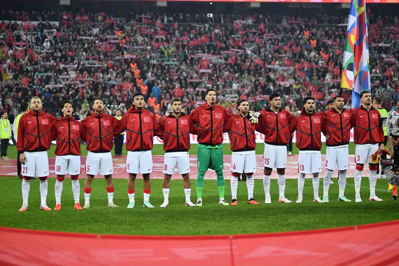 AY-YILDIZLILAR, İTALYA KARŞILAŞMASINA; ALTAY BAYINDIR, ZEKİ ÇELİK, MERİH DEMİRAL, OZAN KABAK, OĞUZ...