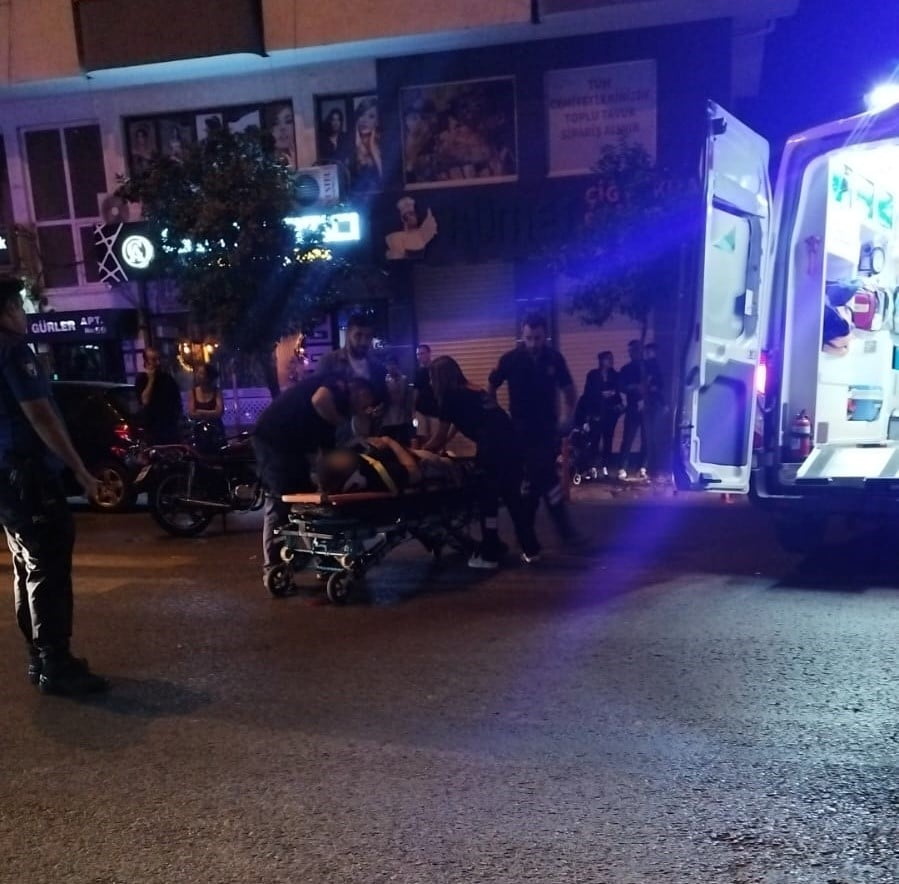 AYDIN'IN EFELER İLÇESİNDE MOTOSİKLET İLE OTOMOBİLİN ÇARPIŞMASI SONUCU MEYDANA GELEN KAZADA 1 KİŞİ...