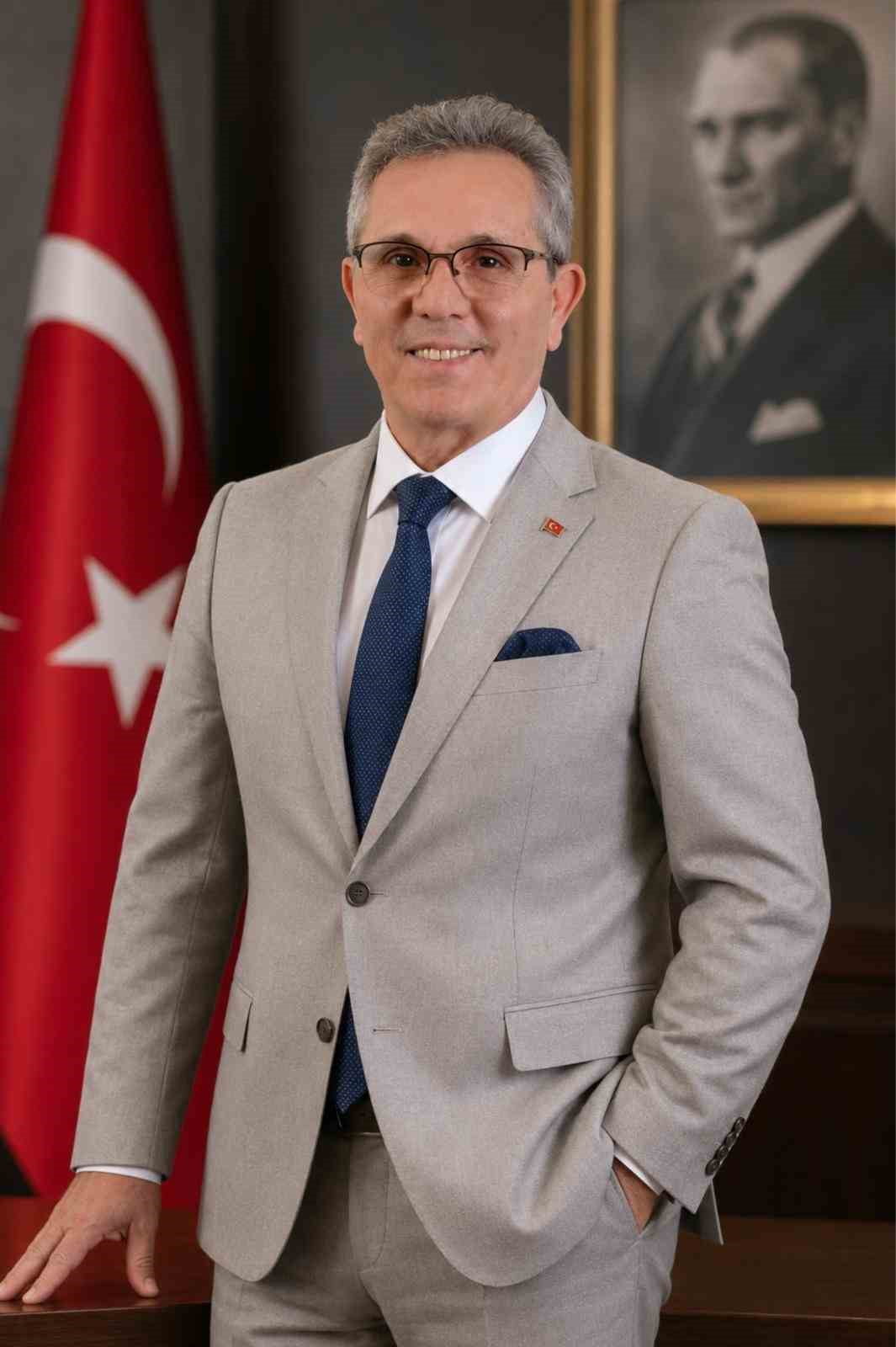 AYDIN'IN NAZİLLİ İLÇESİNİN DÜŞMAN İŞGALİNDEN KURTULUŞUNUN 104. YILINI KUTLAYAN BELEDİYE BAŞKANI...