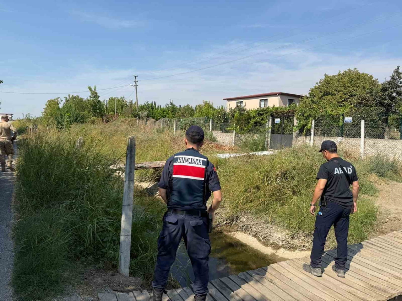AYDIN’DA 60 PERSONEL YAŞLI KADINI BULMAK İÇİN SEFERBER OLDU
