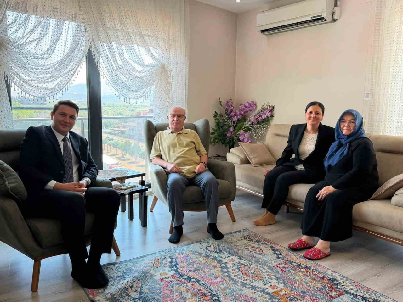 AYDIN’IN BUHARKENT İLÇESİNDE BUHARKENT KAYMAKAMI MEHMET HALİT HAYDAROĞLU, ŞEHİTLERİN EMANETİ OLAN...