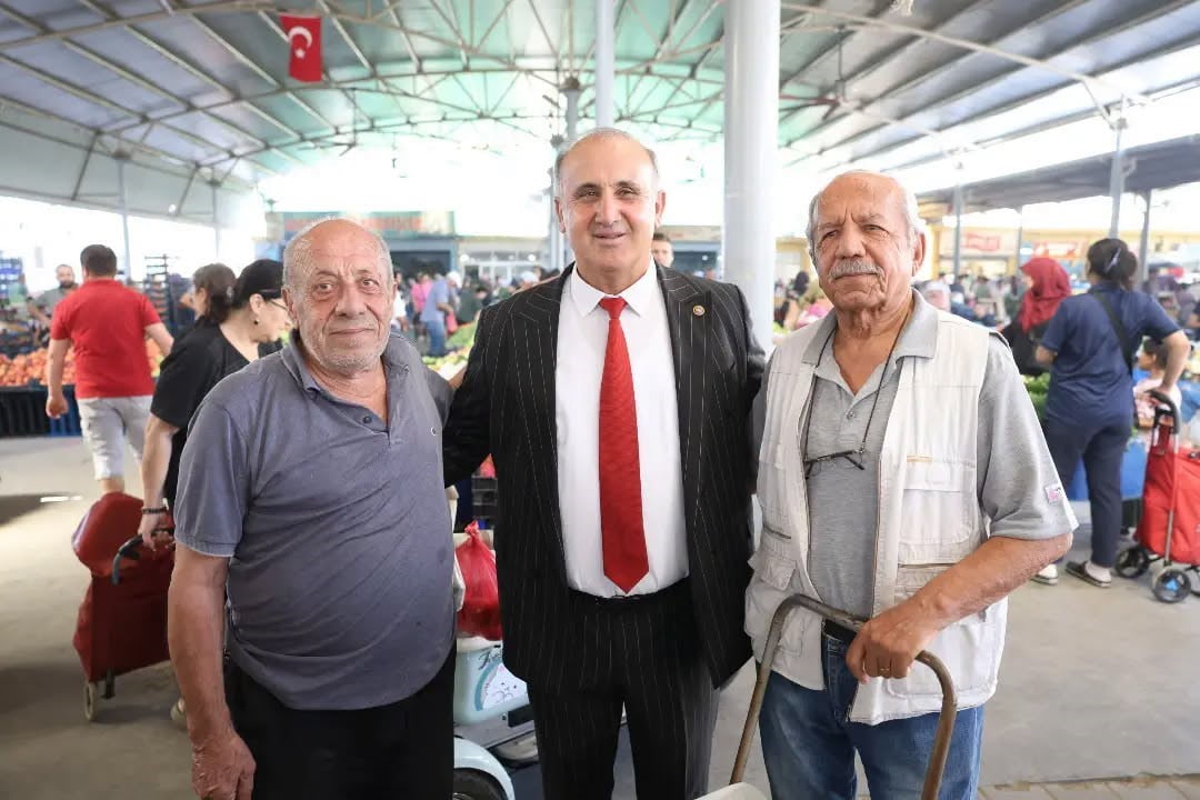 AYDIN’IN İNCİRLİOVA İLÇESİNDE BELEDİYE BAŞKANI AYTEKİN KAYA, PAZARI ZİYARET EDEREK ESNAF VE...