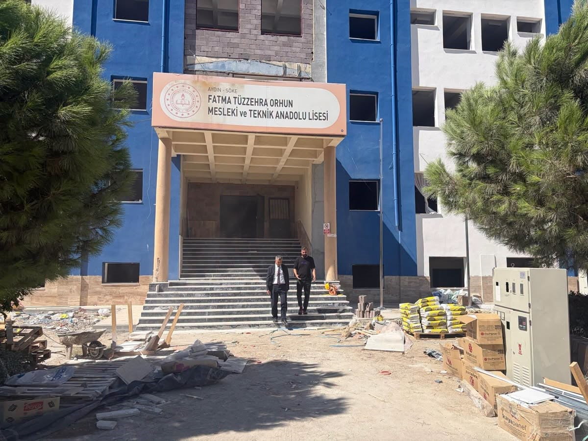 AYDIN’IN SÖKE İLÇESİNDE OKULLARIN YENİLEME VE GÜÇLENDİRME ÇALIŞMALARI DEVAM EDERKEN, İLÇE MİLLİ...