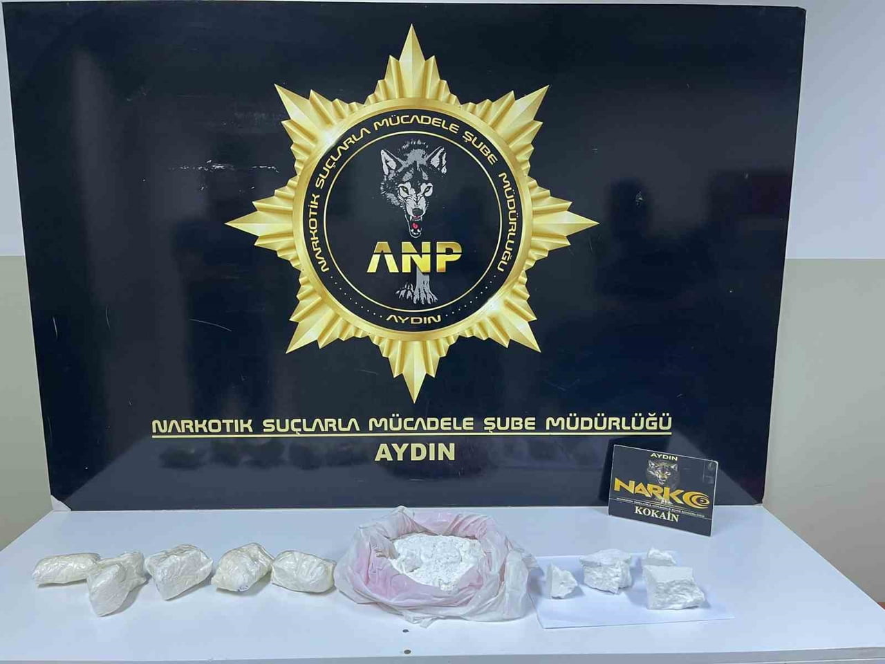 AYDIN’IN SULTANHİSAR İLÇESİNDE POLİS EKİPLERİ TARAFINDAN DÜZENLENEN UYUŞTURUCU OPERASYONUNDA 2...