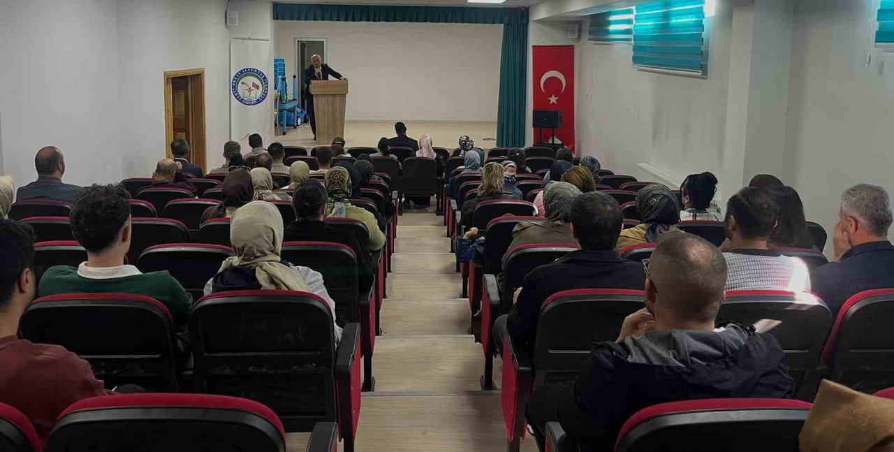 AYDINTEPE’DE YENİ EĞİTİM YILI ÖNCESİ ZÜMRE TOPLANTISI YAPILDI