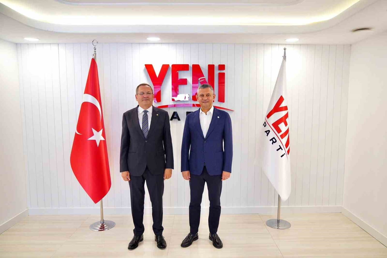 AYVALIK BELEDİYE BAŞKANI MESUT ERGİN, ANKARA TEMASLARI KAPSAMINDA YENİ PARTİ GENEL MERKEZİ’Nİ...