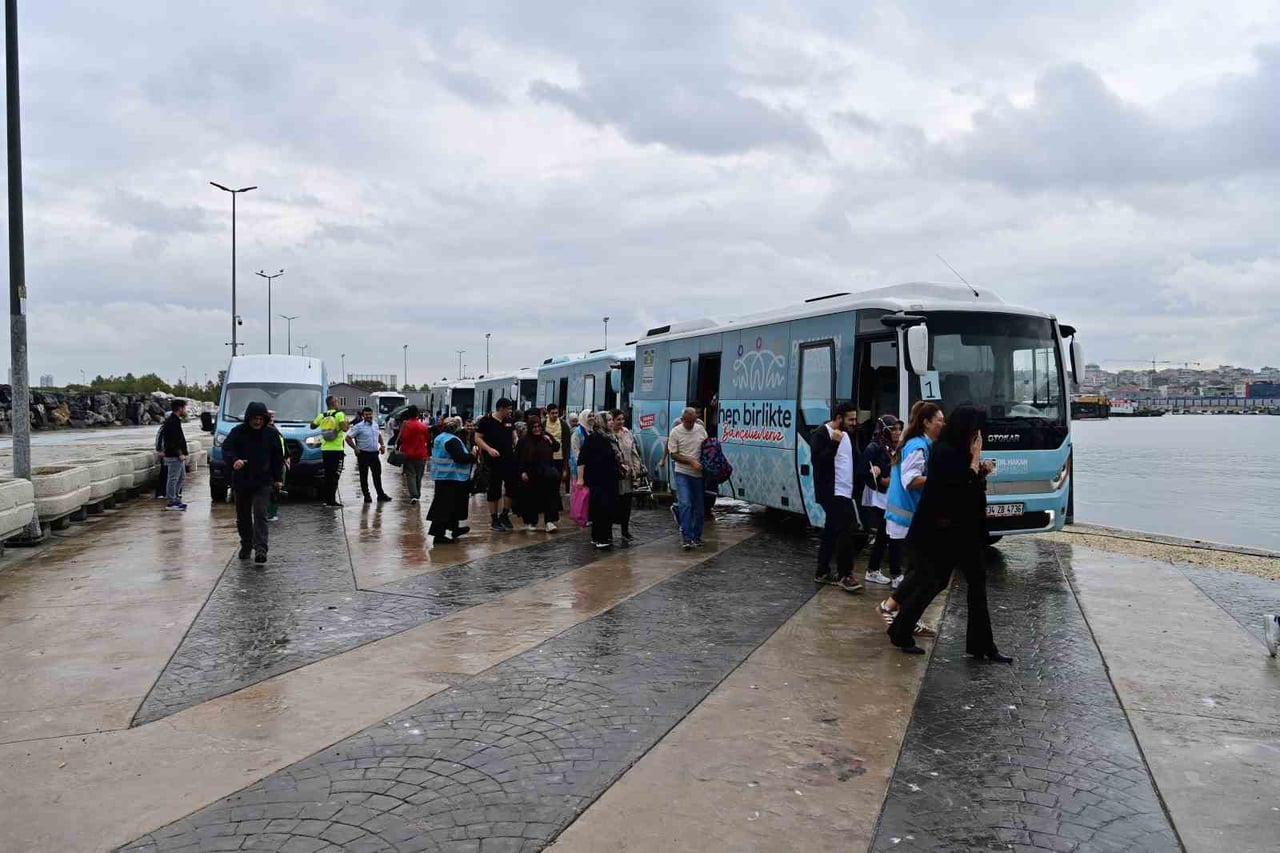 BAHÇELİEVLER BELEDİYESİ, ENGELSİZ GELİŞİM VE YAŞAM MERKEZİ'NDE HİZMET ALAN ÖZEL BİREYLER VE...