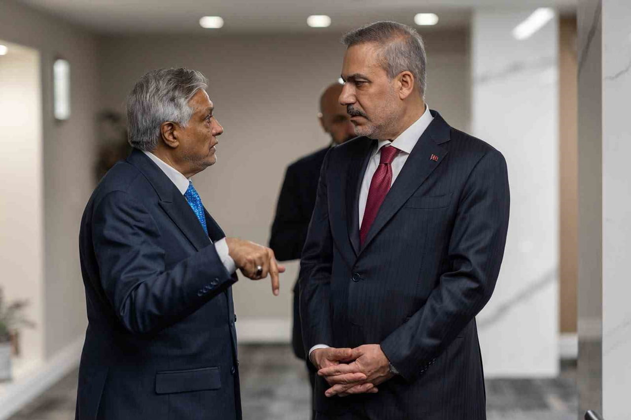 BAKAN FİDAN, SEKİZLİ GRUP EŞ GÜDÜM TOPLANTISINA KATILDI