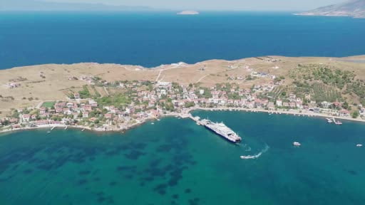 Bakan Göktaş, KALBEN Çocuk Köyü’nü ziyaret etti