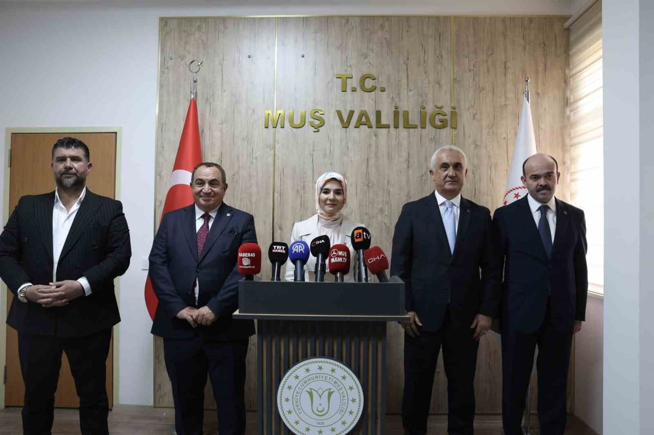 BAKAN GÖKTAŞ VALİLİĞİ ZİYARET ETTİ