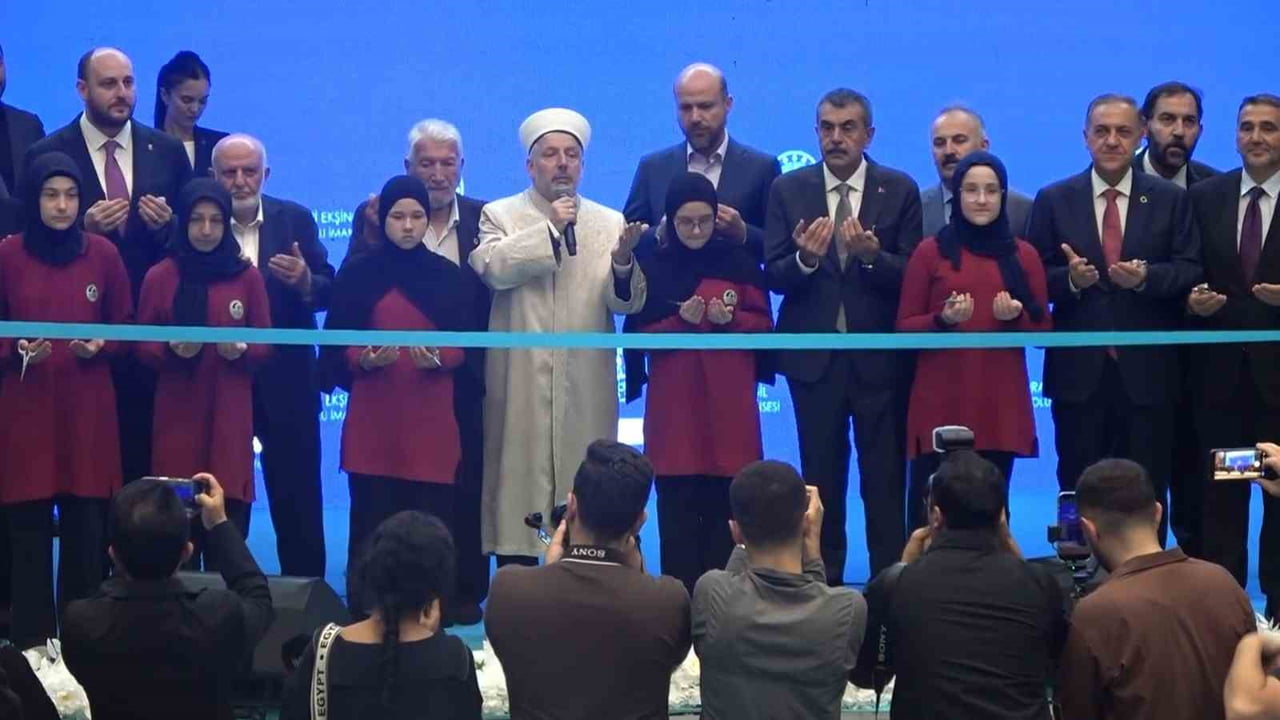 BAKAN TEKİN, YALOVA'DA SABRİ EKŞİNOZLUĞU ANADOLU İMAM HATİP LİSESİ İLE ZEHRA EKŞİNOZLUĞU ANADOLU...