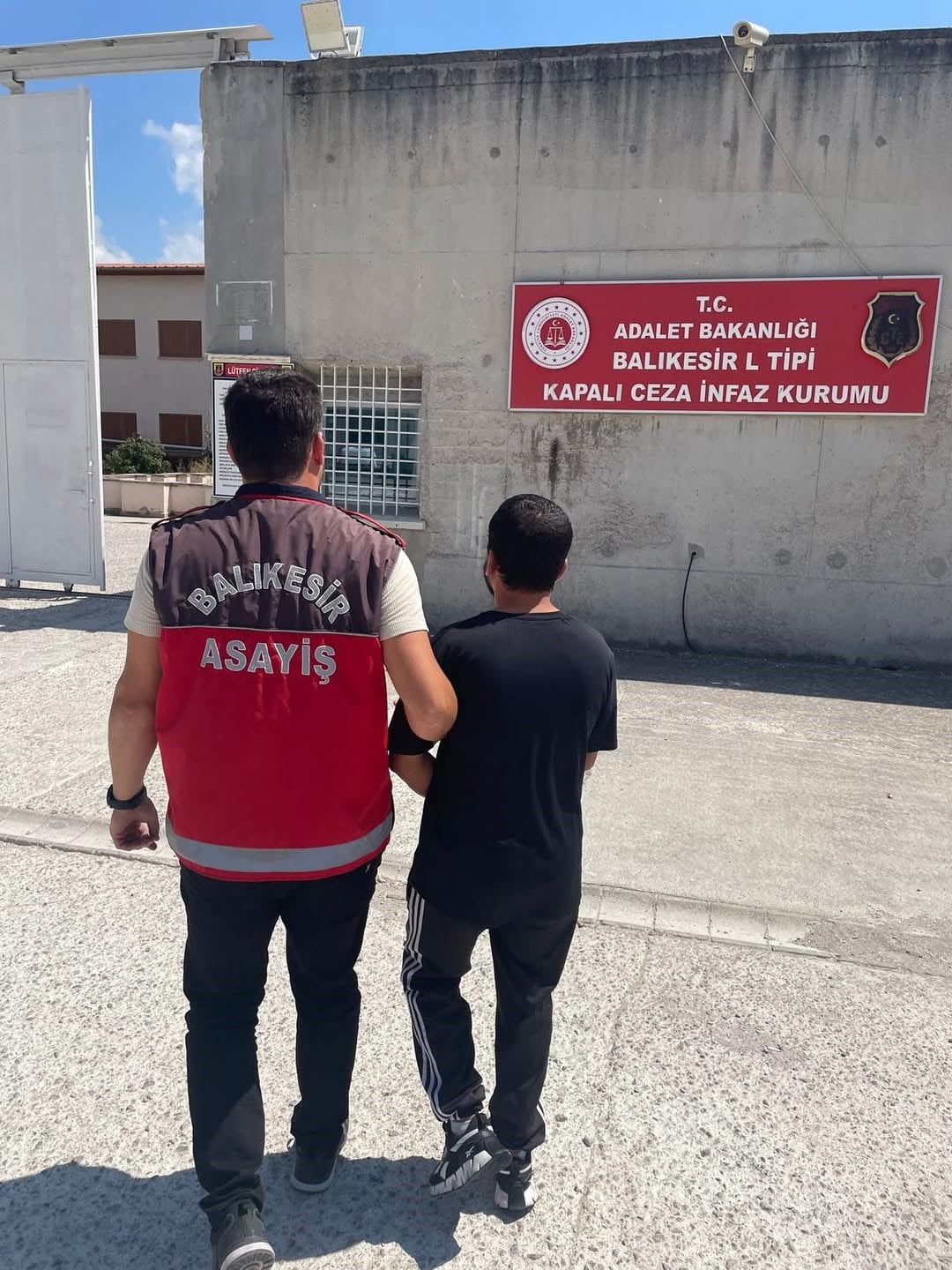 BALIKESİR’DE POLİS EKİPLERİNİN 7-13 EYLÜL TARİHLERİ ARASINDA GERÇEKLEŞTİRDİĞİ ÇALIŞMALARDA 97...