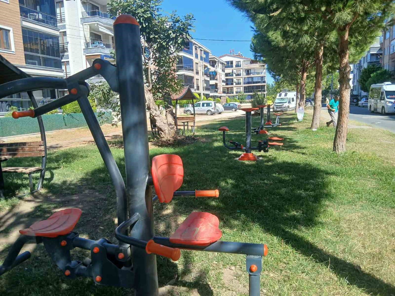 BALIKESİR’İN EDREMİT İLÇESİNDE VATANDAŞLARIN KULLANIMINA YÖNELİK YENİ YEŞİL ALANLAR İÇİN...