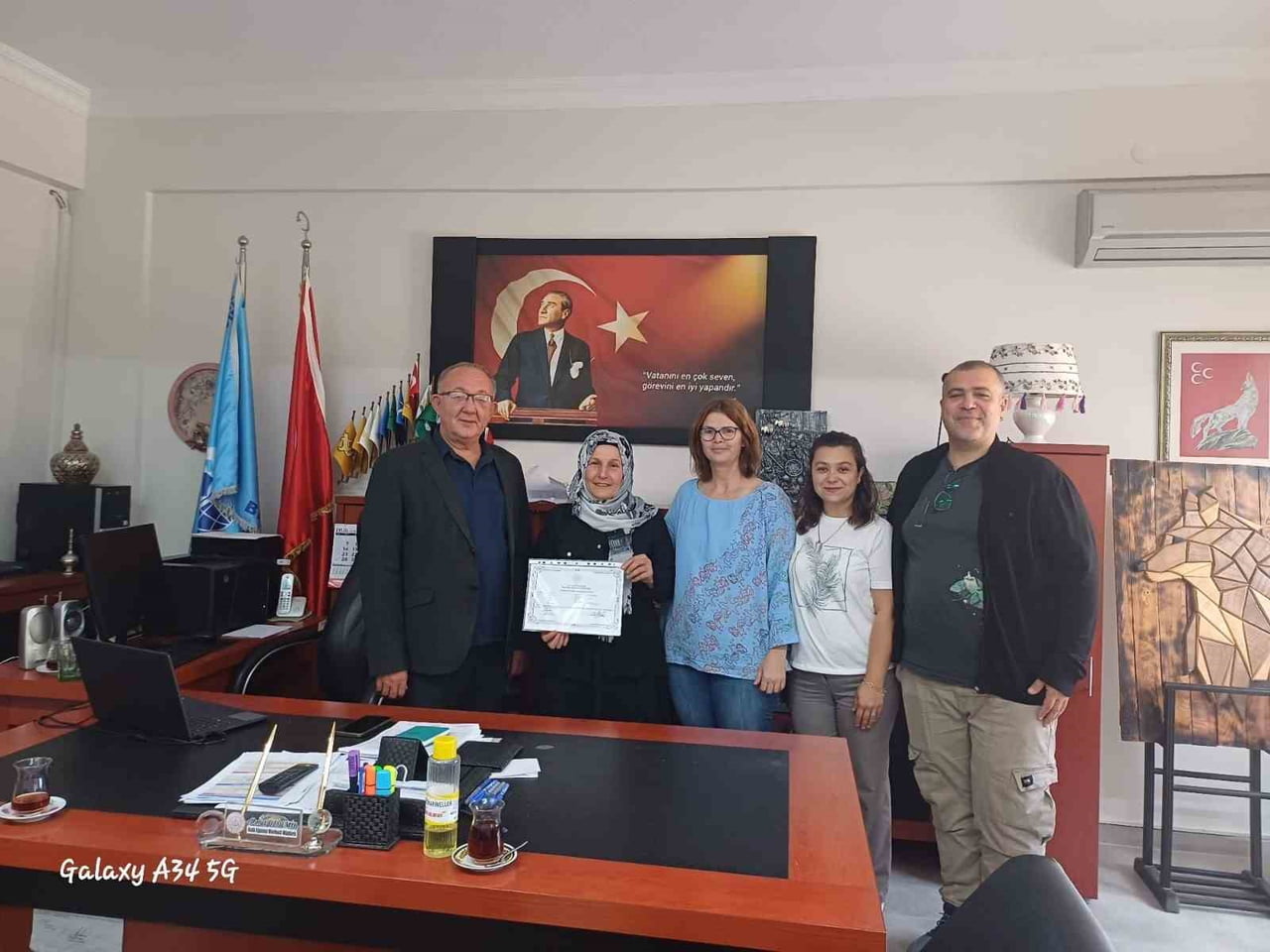 BANDIRMA’DA AZİM VE KARARLILIKLA GELEN BAŞARI 7 AYDA OKUMA YAZMA ÖĞRENDİ