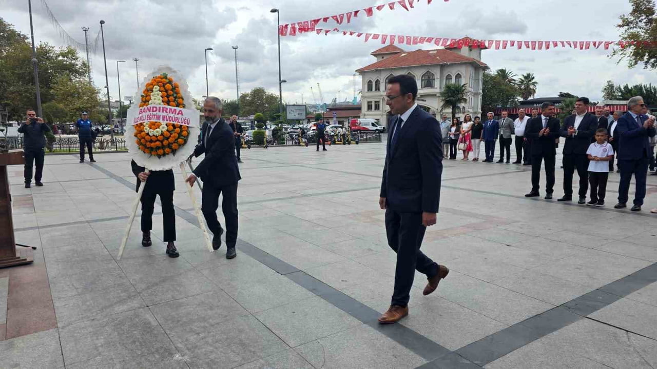 BANDIRMA’DA İLKÖĞRETİM HAFTASI COŞKUYLA KUTLANDI