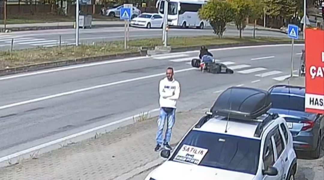 BARTIN'DA SEYİR HALİNDEKİ MOTOSİKLET SÜRÜCÜSÜ ARKA FREN YERİNE ÖN FRENE BASMASI SONUCU...