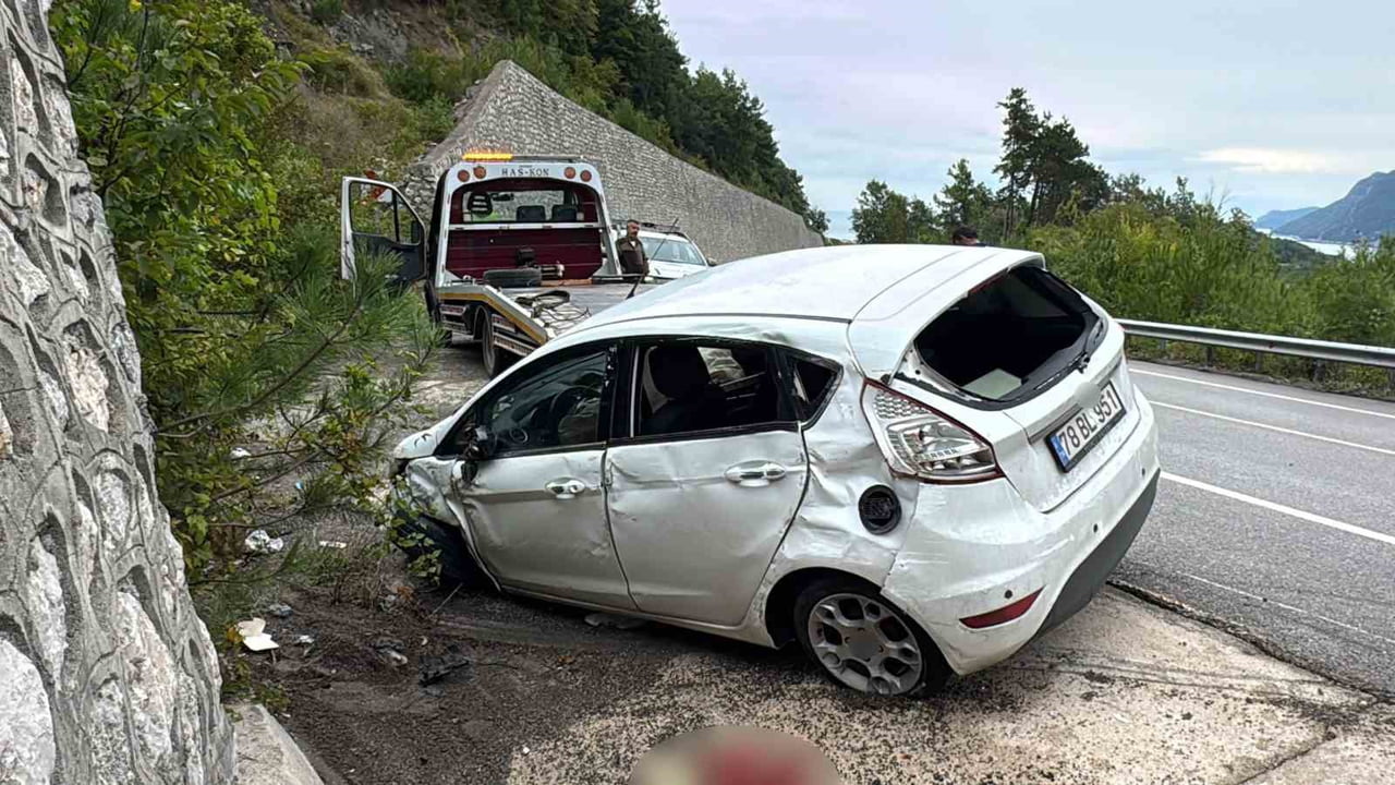 BARTIN’IN AMASRA İLÇESİNDE MEYDANA GELEN TRAFİK KAZASINDA AĞIR YARALANAN 3 AYLIK BEBEK UMAY...