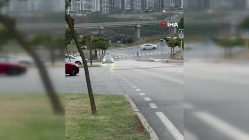 Başakşehir'de kiralık otomobille drift pahalıya patladı: 140 bin lira ceza