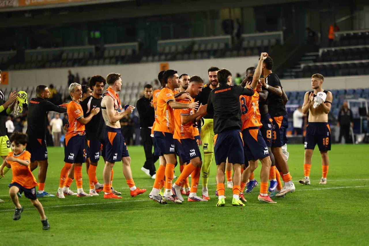 BAŞAKŞEHİR, TRENDYOL SÜPER LİG’İN 6. HAFTASINDA SAHASINDA GENÇLERBİRLİĞİ’Nİ 4-0 MAĞLUP EDEREK...