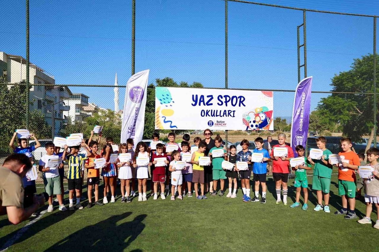BAŞKAN GENÇAY: "ÇOCUKLARIMIZIN SPORLA BÜYÜMESİ BİZİM İÇİN ÇOK ÖNEMLİ"