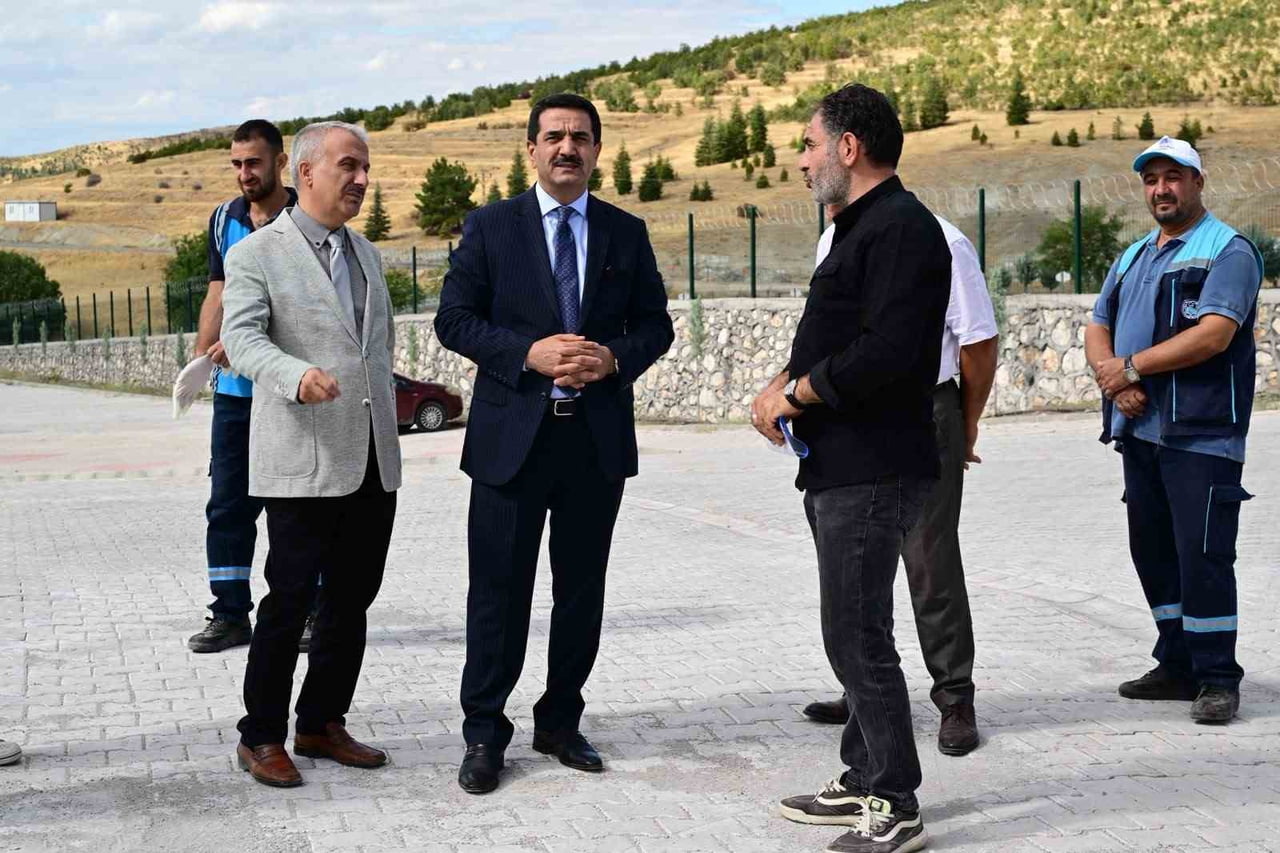 BAŞKAN TAŞKIN, HAYVAN BARINAĞINDA İNCELEMELERDE BULUNDU