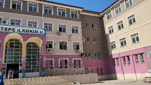 Batman’da jandarmadan miniklere unutulmaz İlköğretim Haftası sürprizi